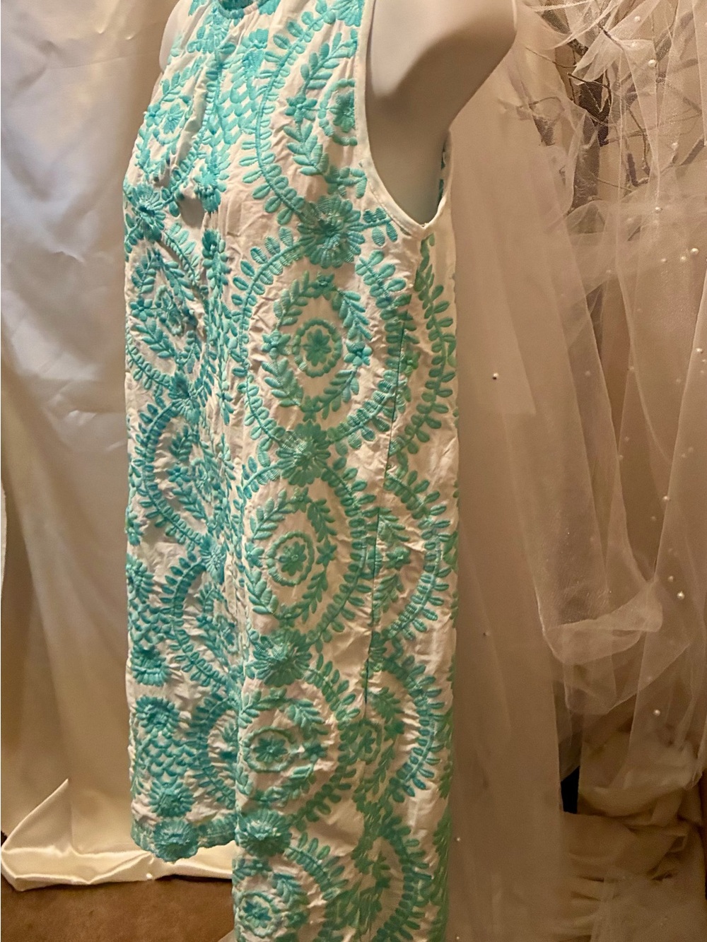 Women's Sleeveless Embroidered Shift Dress - White & Aqua - Picture 4 of 5